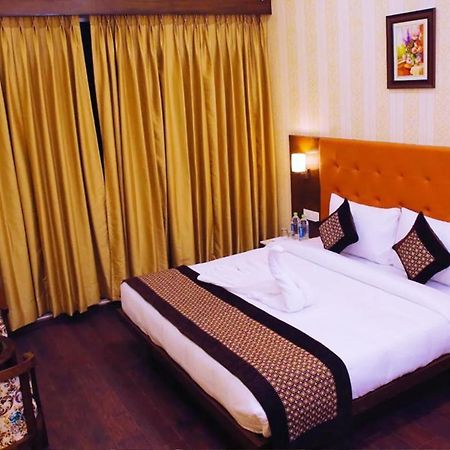 Hotel Citi Inn Grande Zirakpur エクステリア 写真