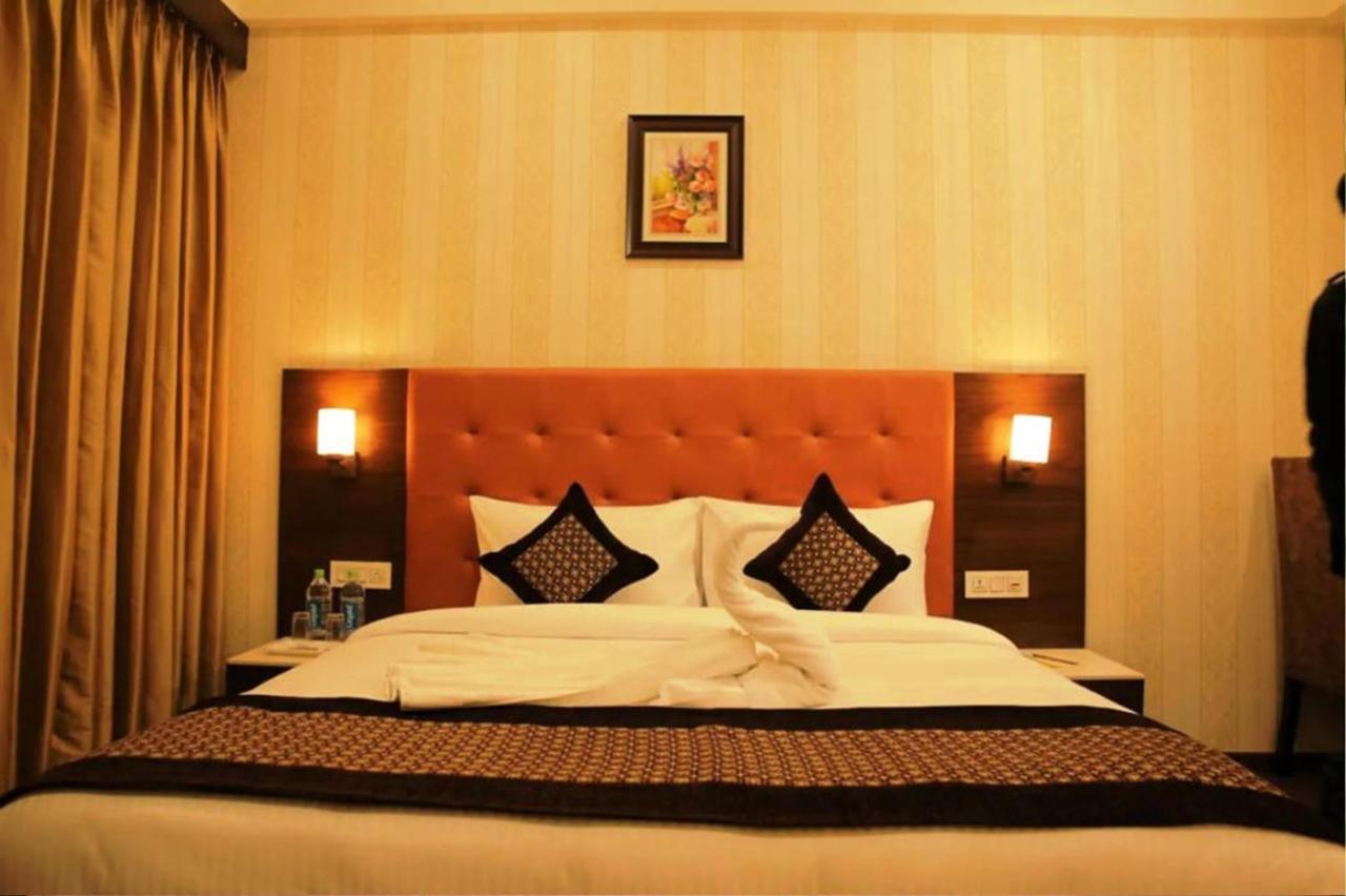 Hotel Citi Inn Grande Zirakpur エクステリア 写真