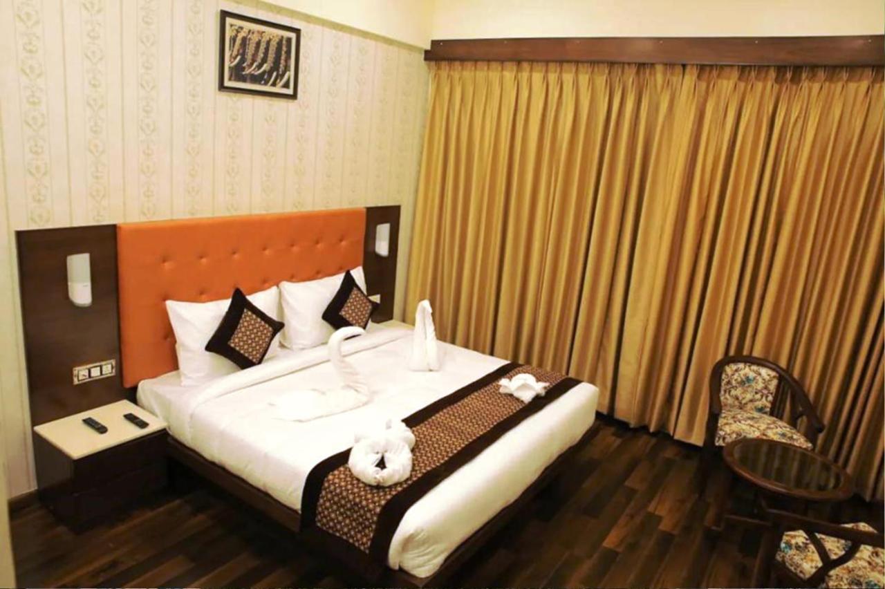 Hotel Citi Inn Grande Zirakpur エクステリア 写真
