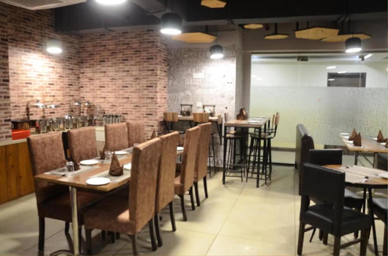 Hotel Citi Inn Grande Zirakpur エクステリア 写真